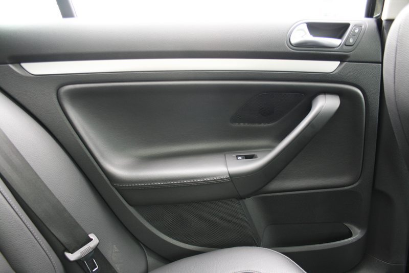 Illustration for article titled 2009 VW Jetta Sportwagen TDI, Part Two